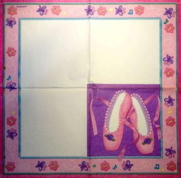 047 Clothes - 3-ply - Amscan